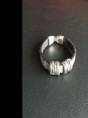 Pulseira em pele cinza brilhante Cód. P12
